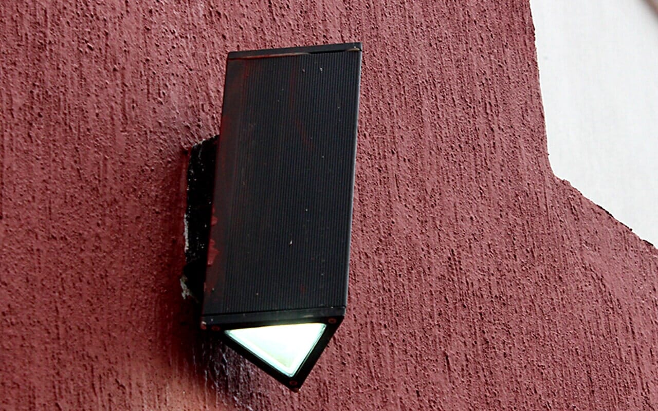 Exterior wall light